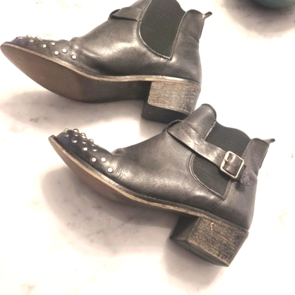 TOP Shop studded booties - Picture 2 of 4